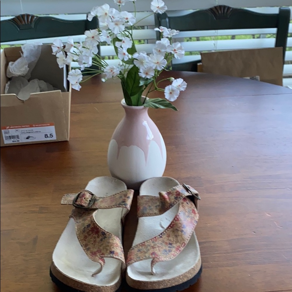 Size 8.5 Sonoma Sandal